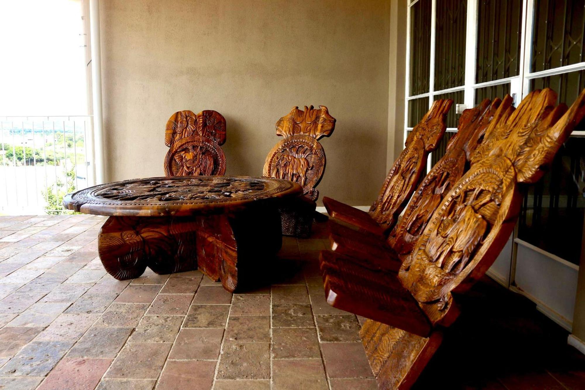 Cavallo Guesthouse Windhoek Bagian luar foto