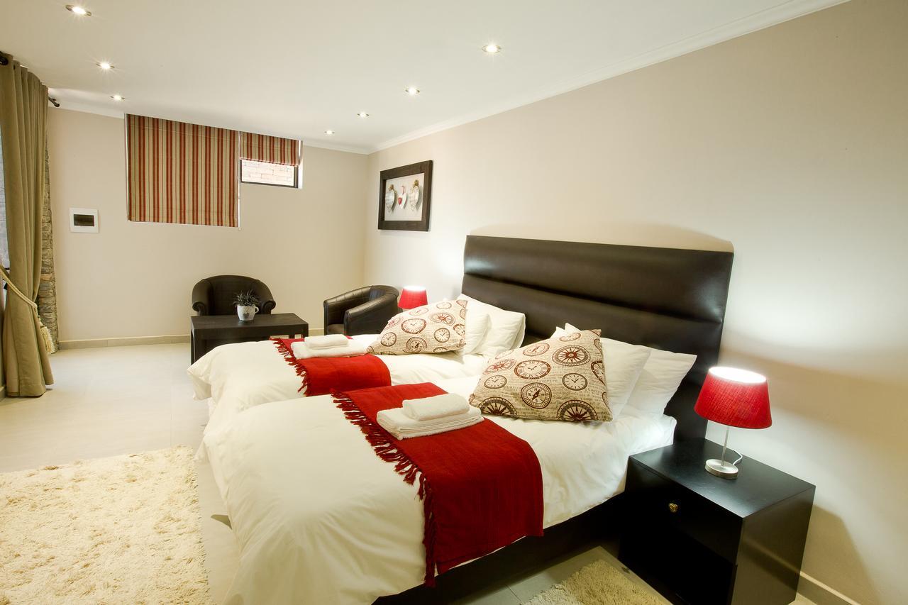 Cavallo Guesthouse Windhoek Bagian luar foto